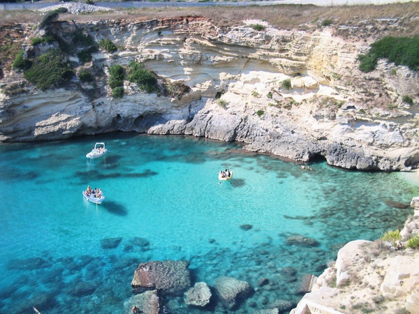 Escursioni in barca nel Salento: alla scoperta delle grotte più belle