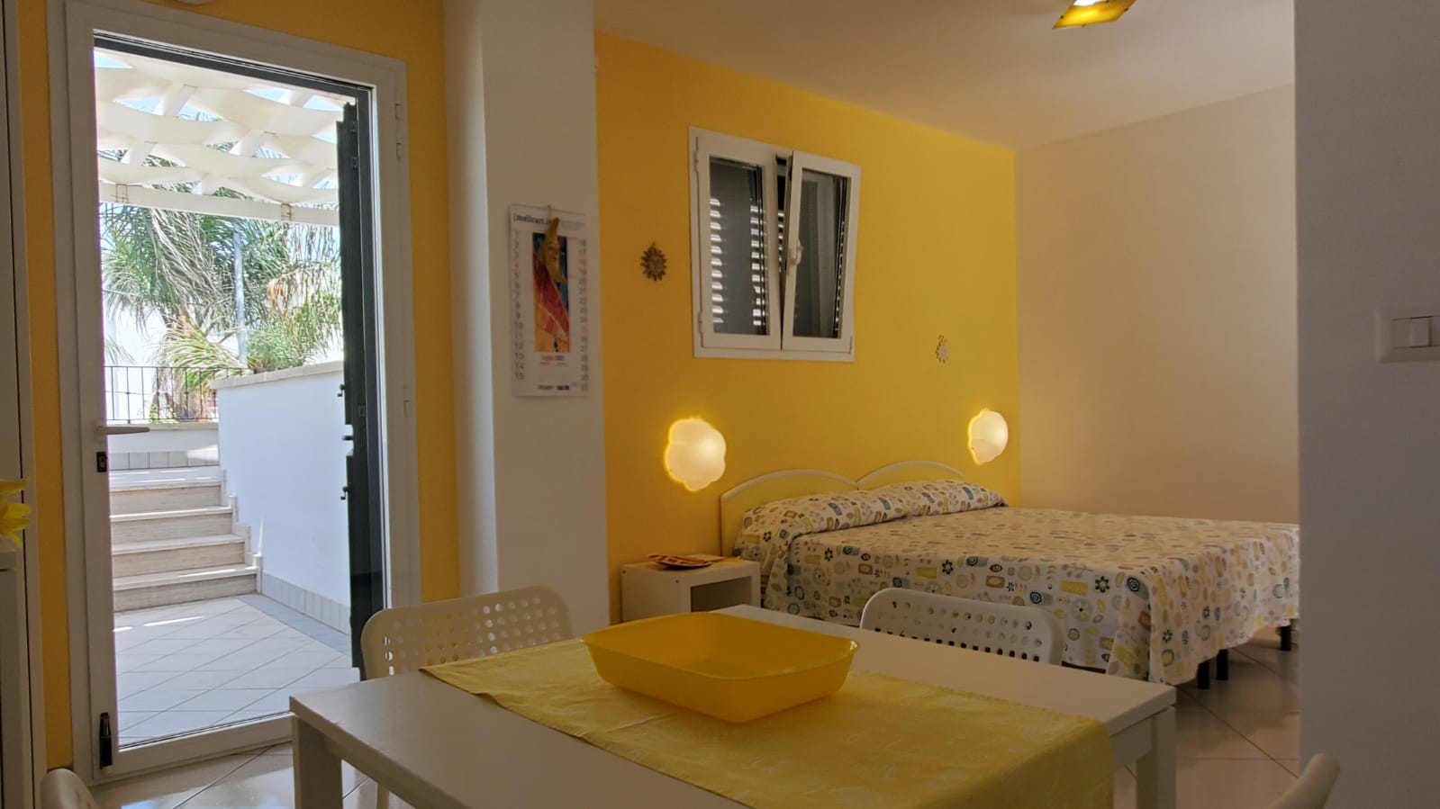 Monolocale Giallo Limone In Affitto San Giovanni