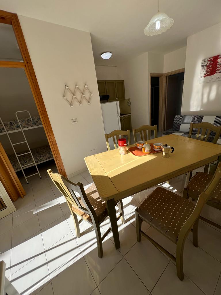 Residence Baia D'Oro Trilocale 4/5 posti letto piano terra