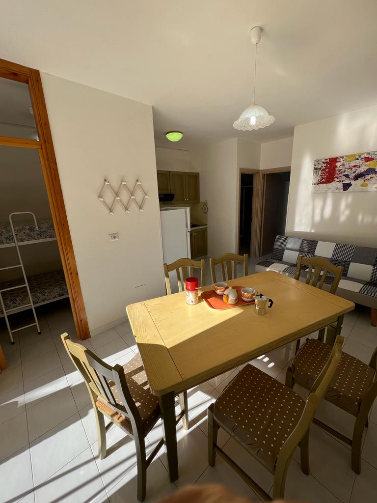 Residence Baia D'Oro Trilocale 4/5 posti letto piano terra