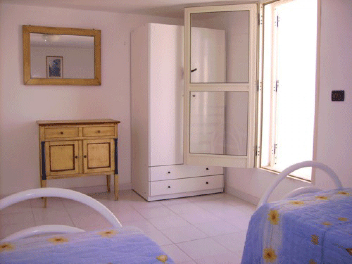 Residence Baia D'Oro Trilocale 4/5 Primo Piano