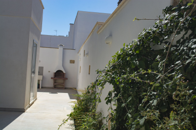Moderno Appartamento Nel Centro di Torre San Giovanni