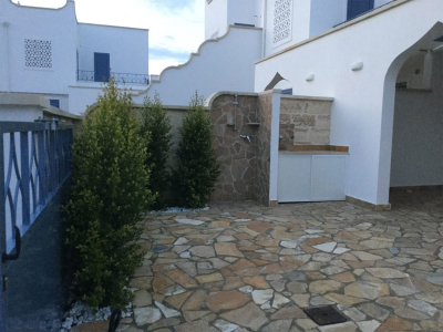 Villetta con doppi servizi a Boncore, Torre Lapillo